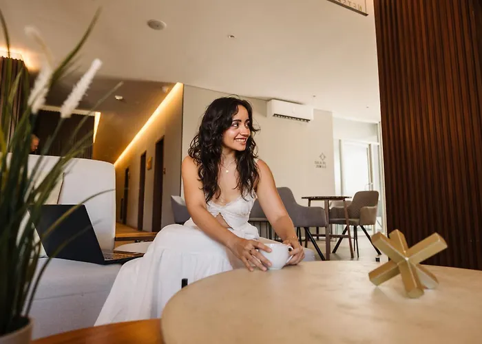 Ontico Urban Design Hotel